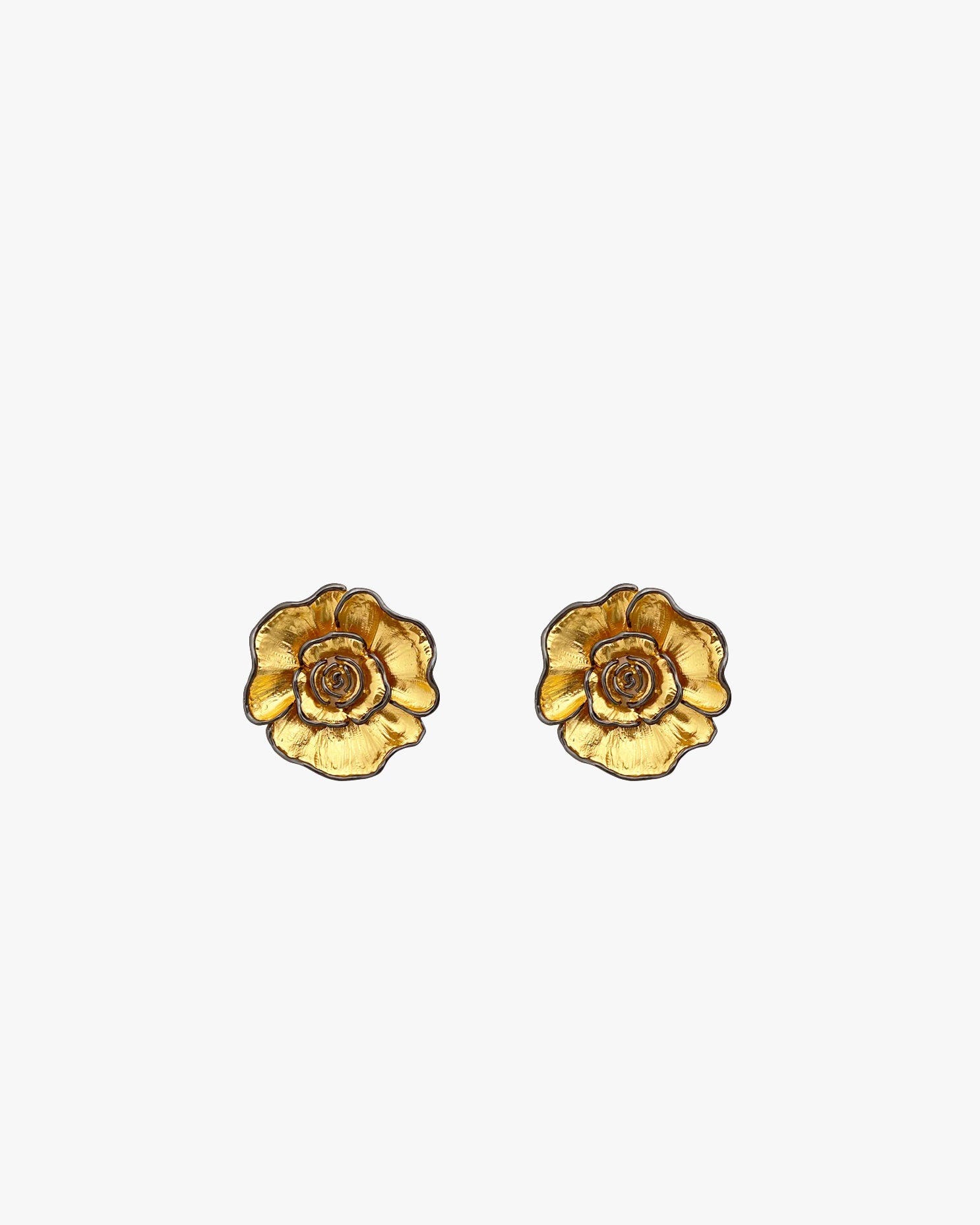 Flor Earrings in Gold